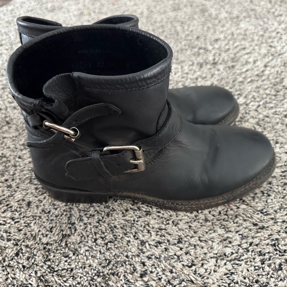 Black leather booties size 38 - Picture 2 of 5